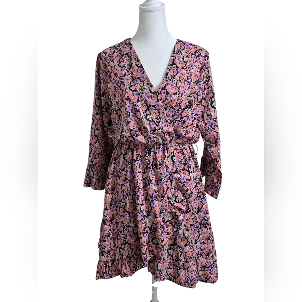 Nasty Gal Pink and Black Robe Dress with Tie Waist